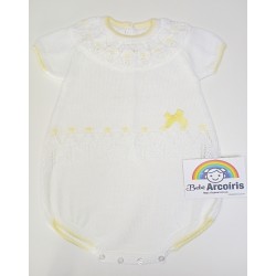 Peto hilo bebé blanco  • ropa bebé • moda infantil • Bebé Arcoíris